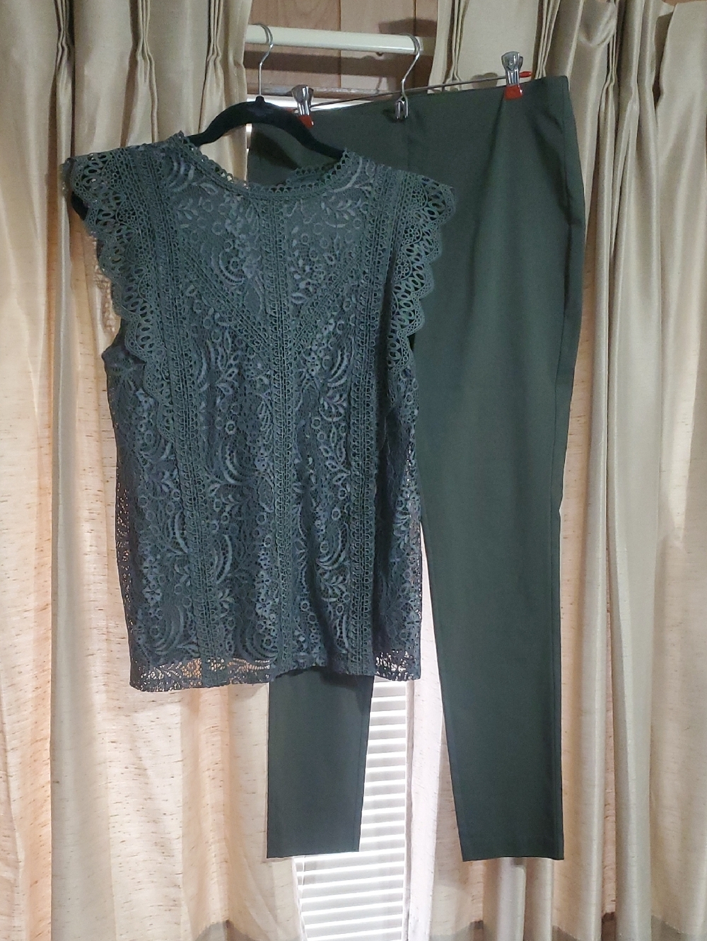 Olive Lace Flutter Sleeve Top & High-Waist Slim Pants Set